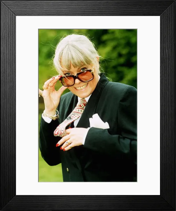 Framed Print : Actress Wendy Richard pictured after recently being voted top TV Personality for 1991 Framed Print : Actress Wendy Richard pictured after recently being voted top TV Personality for 1991