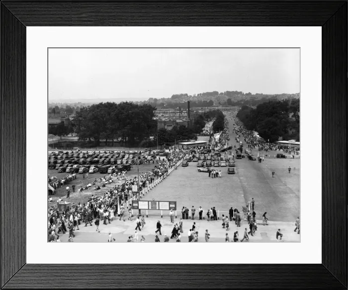 Framed Print : Olympic Games 1948 Crowds outside Wembley Stadium Framed Print : Olympic Games 1948 Crowds outside Wembley Stadium