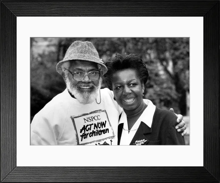 Framed Print : Tommy Eytle Actor from Eastenders soap with Jacqui Lawrence daughter of Niomi Lawrence