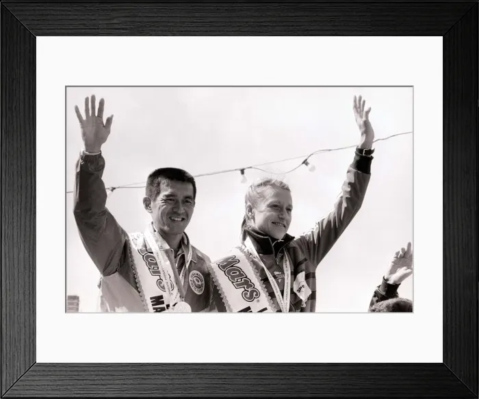 Framed Print : Winners of the London marathon, Toshihiko Seko (Japan) and Grete Waitz (Norway