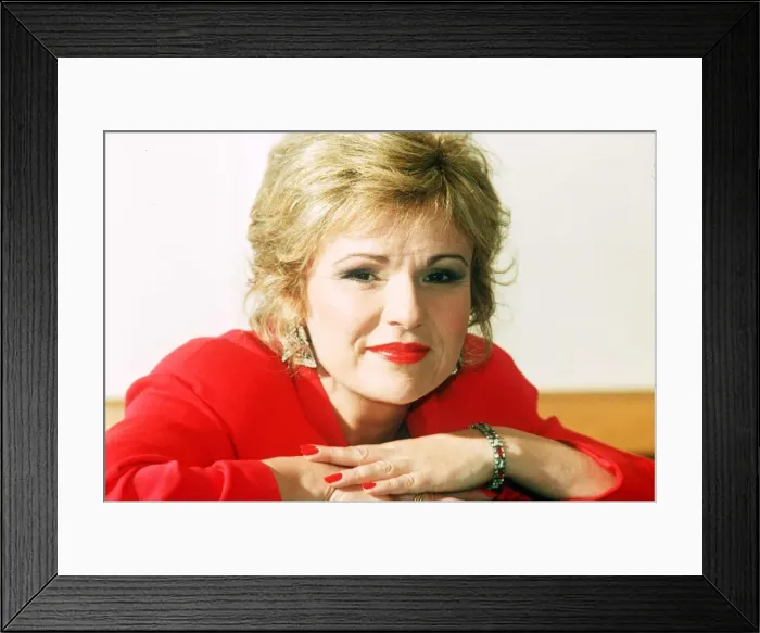 Framed Print : Julie Walters actress comedienne Framed Print : Julie Walters actress comedienne