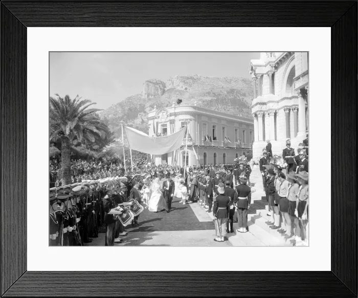 Framed Print : The wedding of Prince Rainier of Monaco and Princess Grace Kelly April 1956 Framed Print : The wedding of Prince Rainier of Monaco and Princess Grace Kelly April 1956