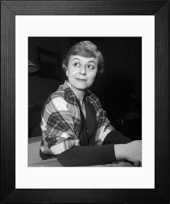Framed Print : Italian film star Giulietta Masina October 1954 at the London Savoy Hotel Framed Print : Italian film star Giulietta Masina October 1954 at the London Savoy Hotel