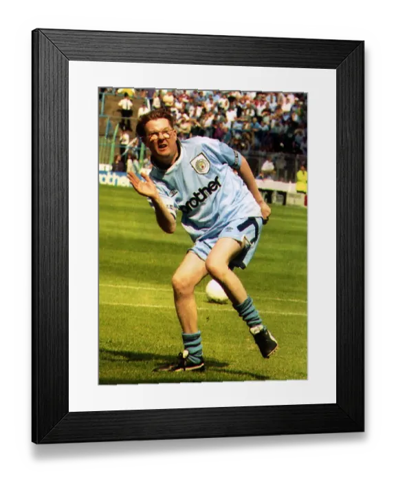 Framed Print : Kevin Kennedy Actor who stars in Television programme Coronation Street as Curly Watts Framed Print : Kevin Kennedy Actor who stars in Television programme Coronation Street as Curly Watts