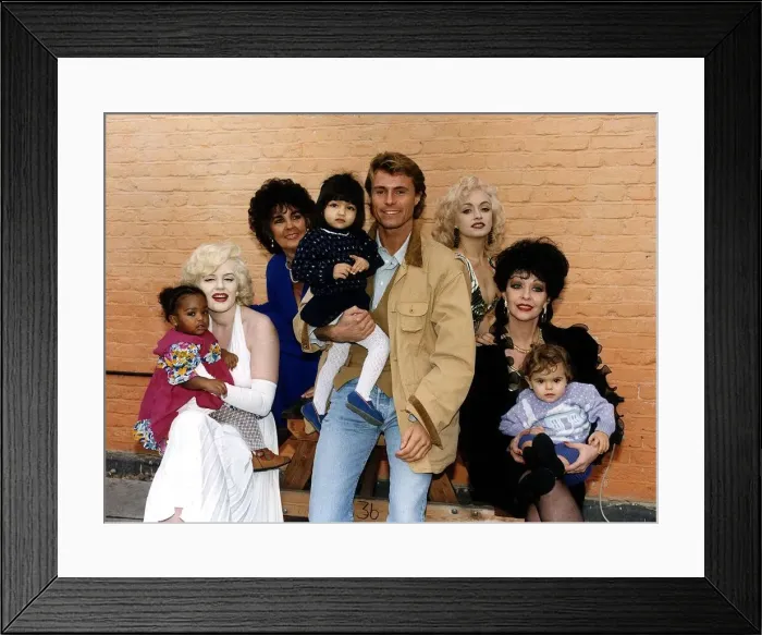 Framed Print : Actor Mark Greenstreet with lookalikes Pauline Bailey as Marilyn Monroe Jenny Reason as Framed Print : Actor Mark Greenstreet with lookalikes Pauline Bailey as Marilyn Monroe Jenny Reason as