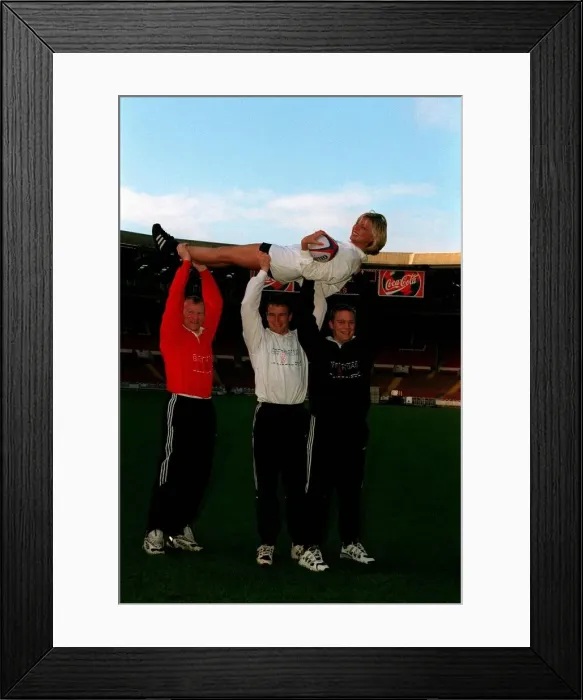 Framed Print : Samantha Janus Actress January 1998 Being held in the air by Mike Catt Duncan Hodge Framed Print : Samantha Janus Actress January 1998 Being held in the air by Mike Catt Duncan Hodge