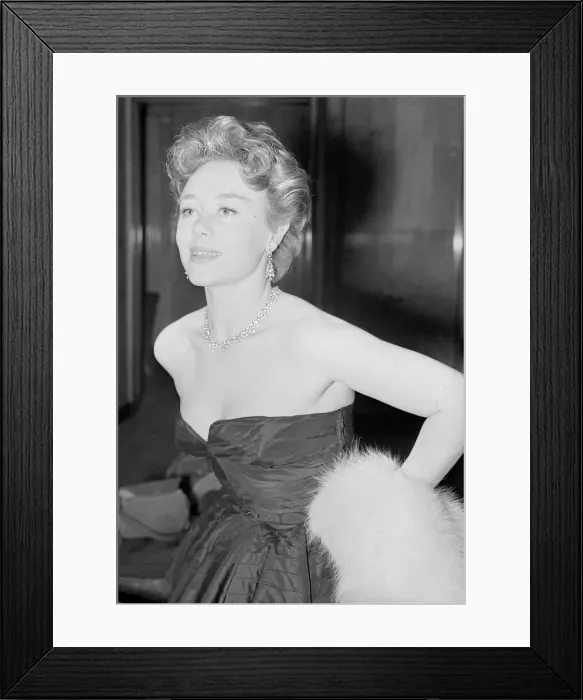 Framed Print : Gynis Johns actress arriving for the Premiere of the film The Net Framed Print : Gynis Johns actress arriving for the Premiere of the film The Net