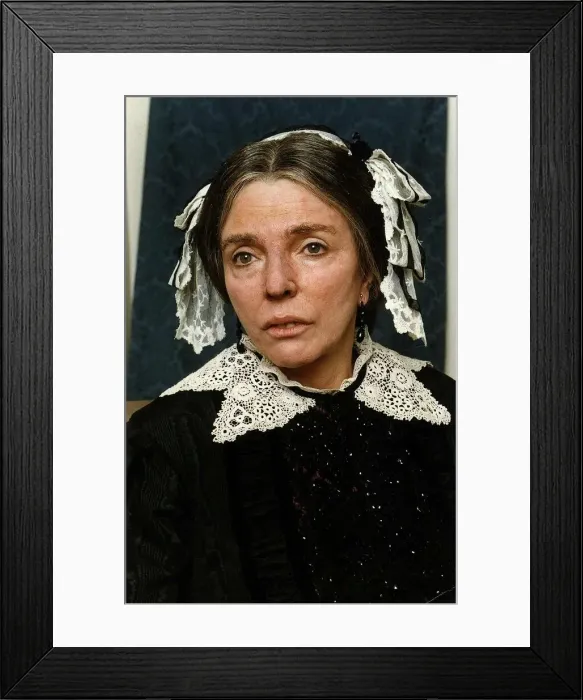 Framed Print : Joan Collins British Actress stars in Family Album Framed Print : Joan Collins British Actress stars in Family Album