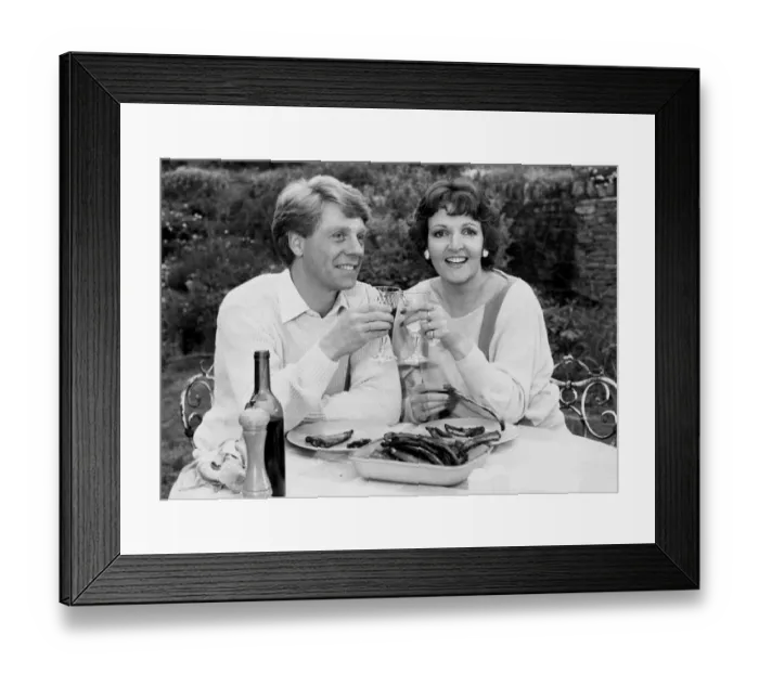 Framed Print : Penelope Keith and Peter Settelen, starring in a series called Sweet Sixteen