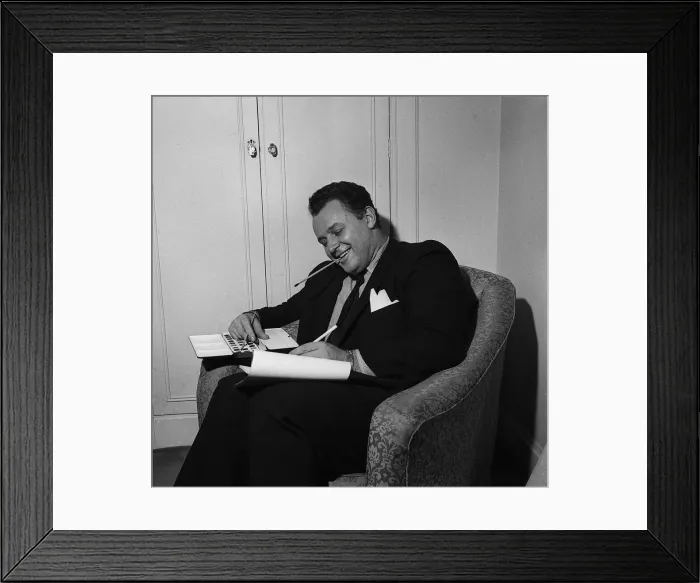 Framed Print : Actor Rod Steiger in London December 1956 Framed Print : Actor Rod Steiger in London December 1956