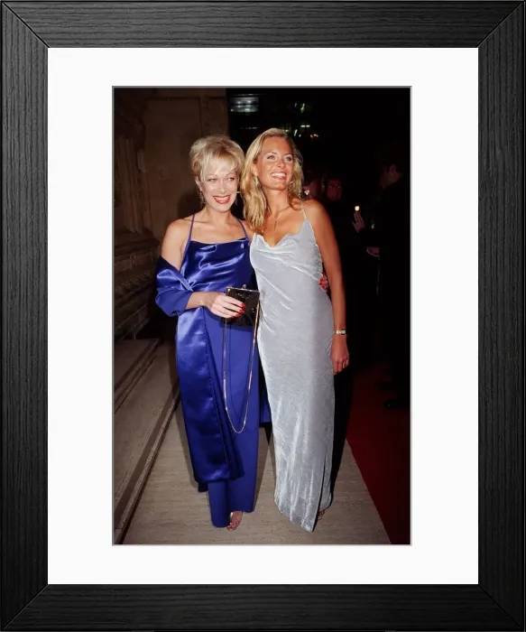 Framed Print : Tracy Shaw Actress October 98 Coronation Street actress arriving at the Royal