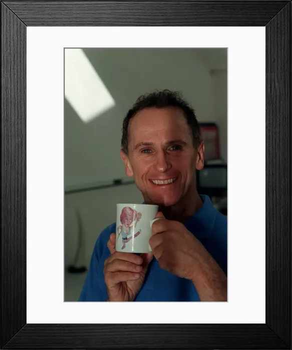 Framed Print : Wayne Sleep / Dancer / Actor September 98 Holding a cup with a picture of Princess Framed Print : Wayne Sleep / Dancer / Actor September 98 Holding a cup with a picture of Princess