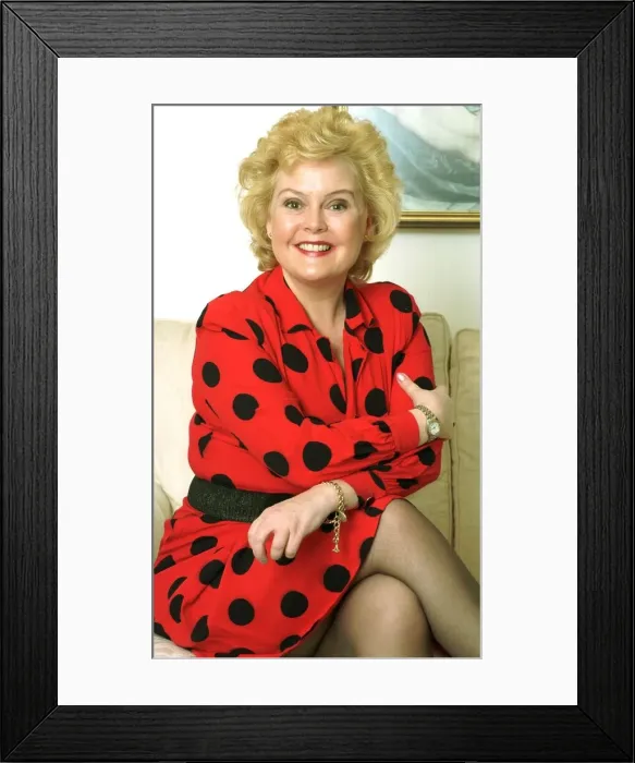 Framed Print : Cheryl Murray Actress January 1998 Who is appearing in Coronation Street