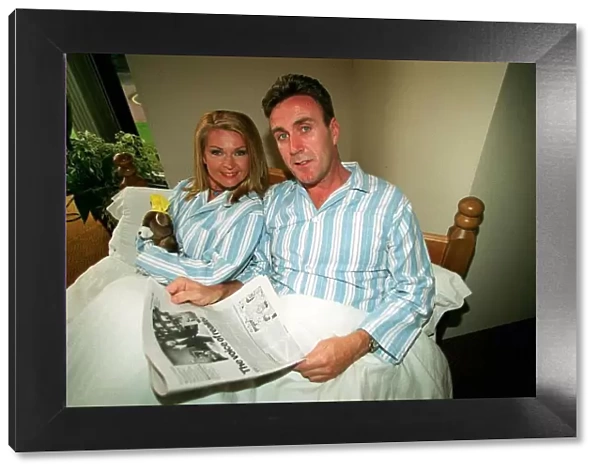 Toyah Wilcox TV Presenter July 1998 With actor Joe McGann in the Live Bed Show