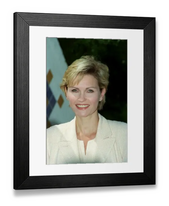 : Fiona Fullerton Actress May 98 At the Chelsea flower show : Fiona Fullerton Actress May 98 At the Chelsea flower show
