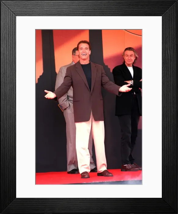 Framed Print : Actor Arnold Schwarzenegger at the launch of the new film Batman & Robin Framed Print : Actor Arnold Schwarzenegger at the launch of the new film Batman & Robin