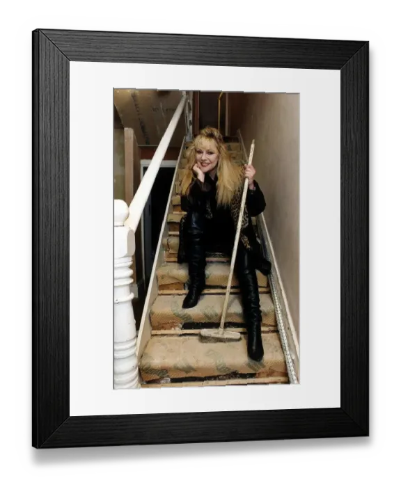 Framed Print : Stephanie Lawrence actress singer at home