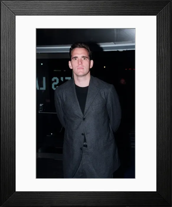 Framed Print : Matt Dillon Actor September 98 Arriving for film premiere in london d west end Framed Print : Matt Dillon Actor September 98 Arriving for film premiere in london d west end
