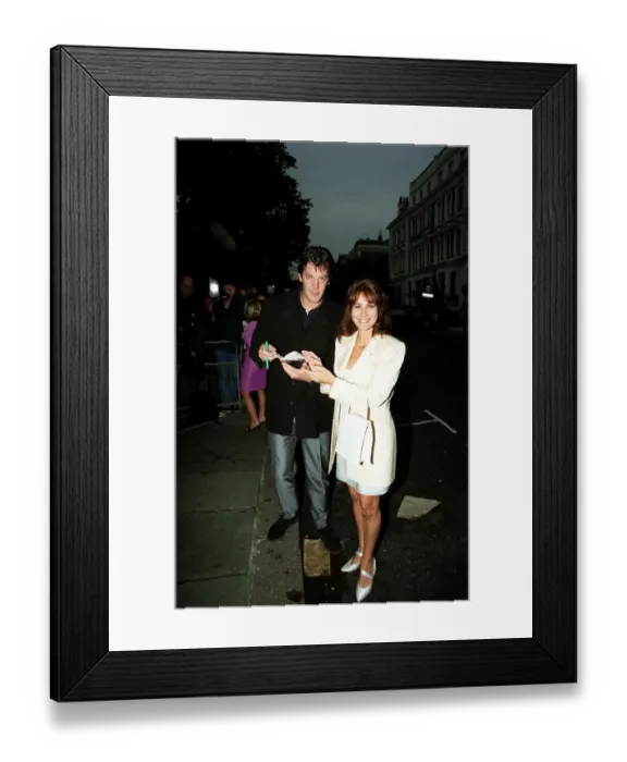 Framed Print : Linda Lusardi Model July 1998 Former page three model arriving at sticky Fingers