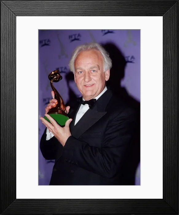 Framed Print : John Thaw Actor October 98 At the Royal Albert Hall for the National Television Framed Print : John Thaw Actor October 98 At the Royal Albert Hall for the National Television