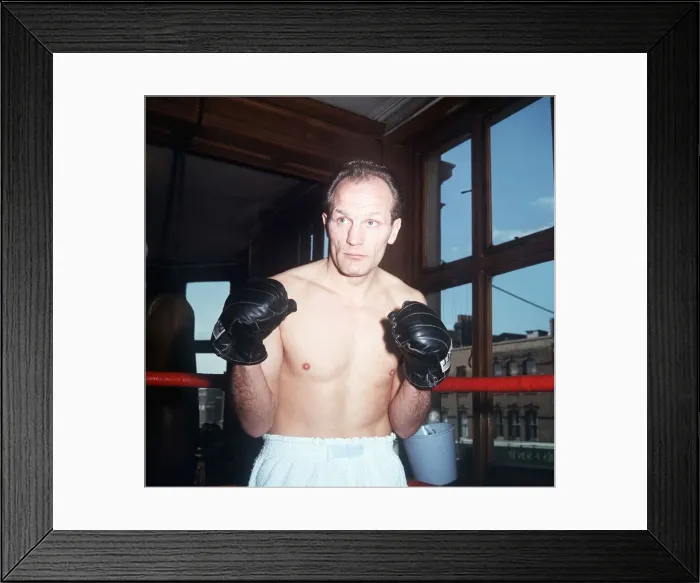 Framed Print : Henry Cooper Boxer in gym standing with hands up in sparing pose 11th October 1987