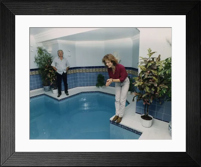 Framed Print : Jenny Seagrove actress with partner Michael Winner director A©Mirrorpix Framed Print : Jenny Seagrove actress with partner Michael Winner director A©Mirrorpix