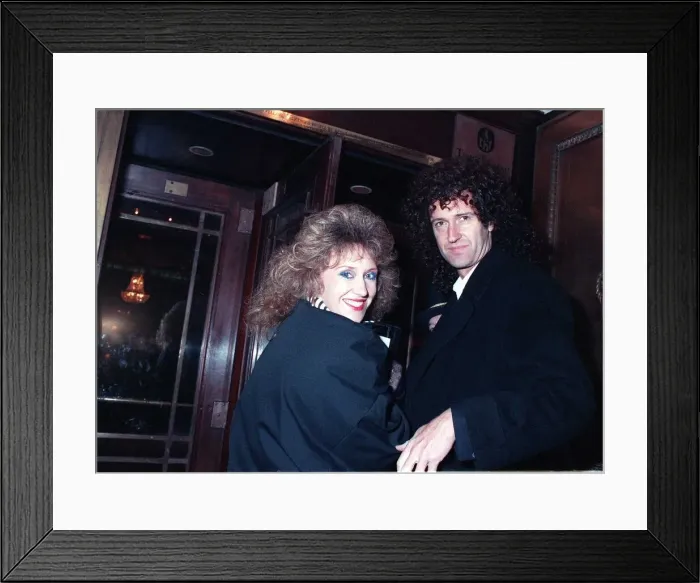 Framed Print : Brian May guitarist Anita Dobson actress Feb 90 TV prog Eastenders cast dinner Framed Print : Brian May guitarist Anita Dobson actress Feb 90 TV prog Eastenders cast dinner