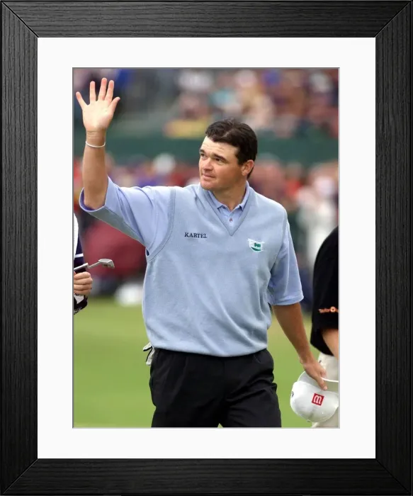 Framed Print : Paul Lawrie salutes the crowd on the 18th green after winning the 1999 British Open Golf