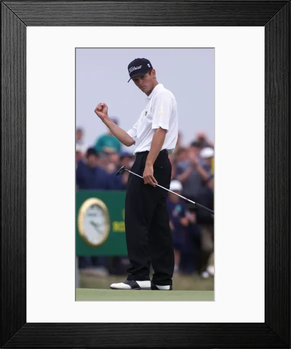 Framed Print : Andrew Coltart celebrates on the 5th green