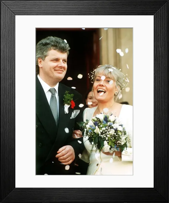 Framed Print : Wendy Richard Actress Dbase MSI A©Mirrorpix Framed Print : Wendy Richard Actress Dbase MSI A©Mirrorpix