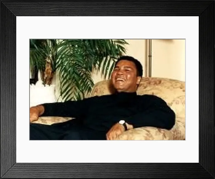 : Muhummed Ali (Cassius Clay) Boxer in armchair. August 1992 : Muhummed Ali (Cassius Clay) Boxer in armchair. August 1992