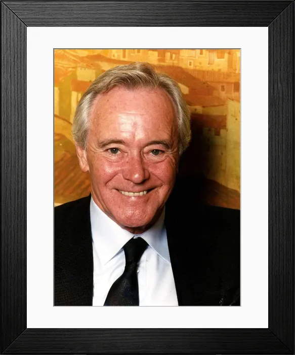 Framed Print : Jack Lemmon actor pictured at the Mayfair Hotel DBase A©Mirrorpix