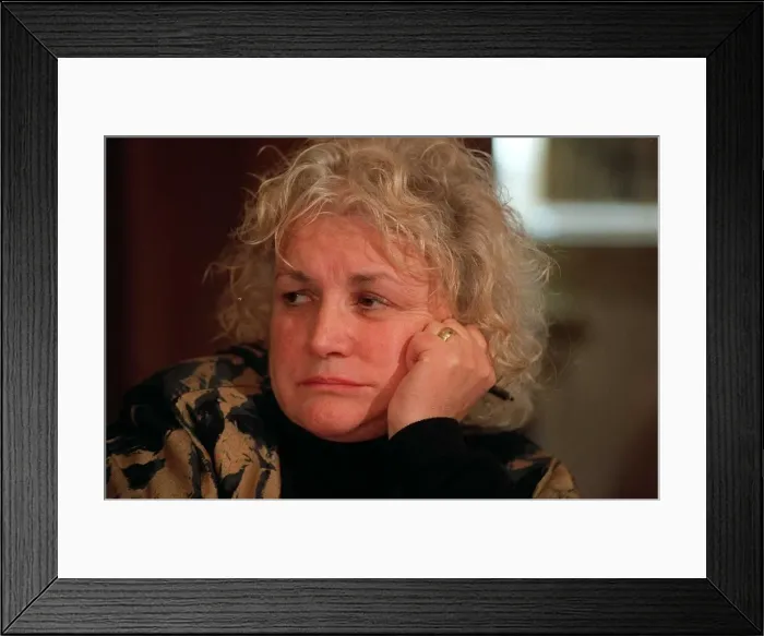 Framed Print : Jean Boht actress February 1990 A©Mirrorpix Framed Print : Jean Boht actress February 1990 A©Mirrorpix