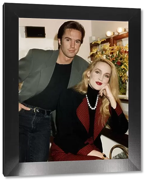 Jerry Hall Supermodel Actress With Mystery Man A©Mirrorpix