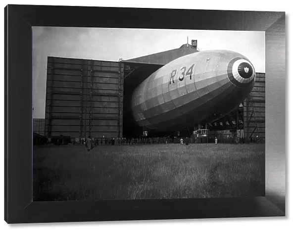Return of the R34 airship from Atlantic flight - Entering hangar