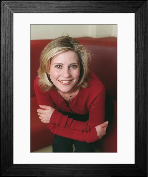 Framed Print : Julia Carling TV Presenter November 1998 for DM feature Nina interview In a