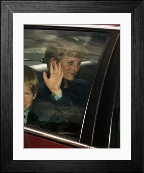 Framed Print : Princess Diana arriving back at Kensington Palace from Balmoral with her son Prince Harry Framed Print : Princess Diana arriving back at Kensington Palace from Balmoral with her son Prince Harry
