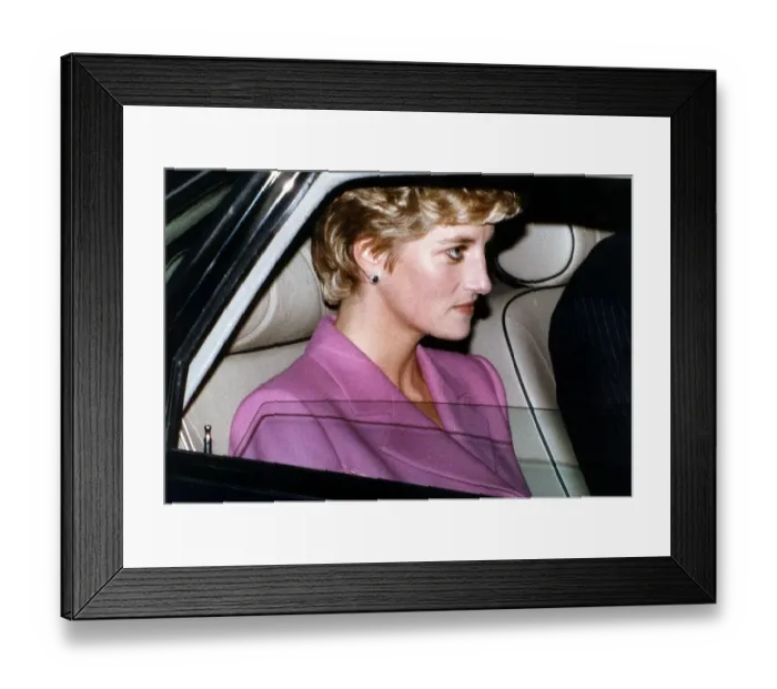 Framed Print : Princess Diana leaving the Hilton Hotel in London after lunch a a Christmas Gala
