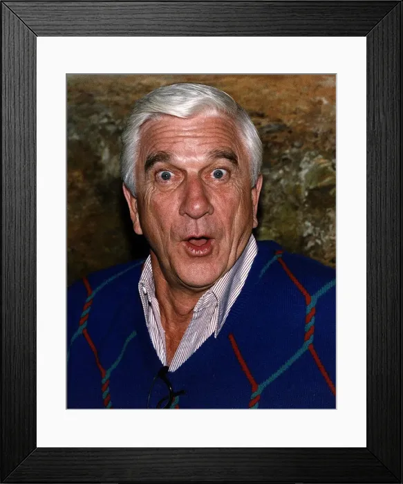 Framed Print : Leslie Nielsen, Canadian actor and comedian, pictured Thursday 24th May 1990 Framed Print : Leslie Nielsen, Canadian actor and comedian, pictured Thursday 24th May 1990