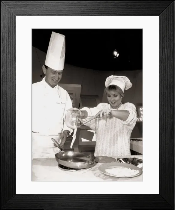 Framed Print : Cheryl Baker October 1987 Steps into to egg on chef Stephen Turner as he tries to Framed Print : Cheryl Baker October 1987 Steps into to egg on chef Stephen Turner as he tries to