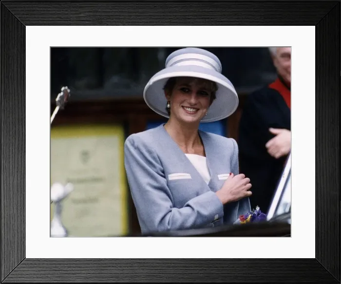 Framed Print : Princess Diana attends a service for the 50th Anniversary of the Battle of El Alamein Framed Print : Princess Diana attends a service for the 50th Anniversary of the Battle of El Alamein