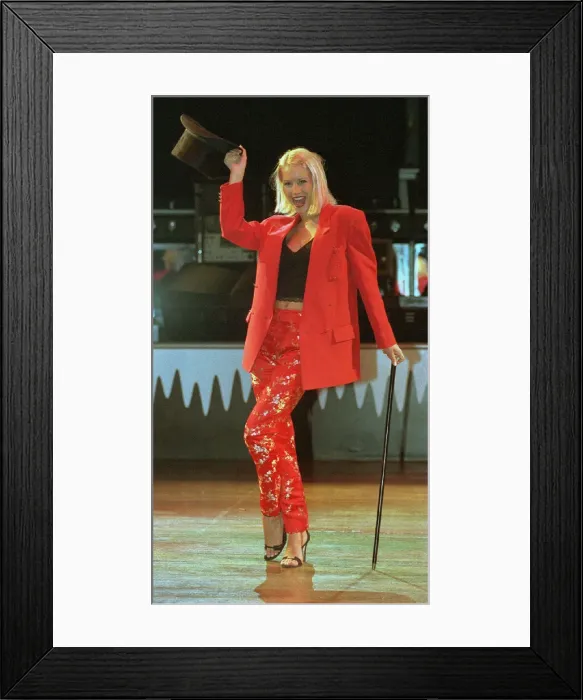 Framed Print : Denise Van Outen TV Presenter December 1997 auditioning at the Hippodrome to become a new