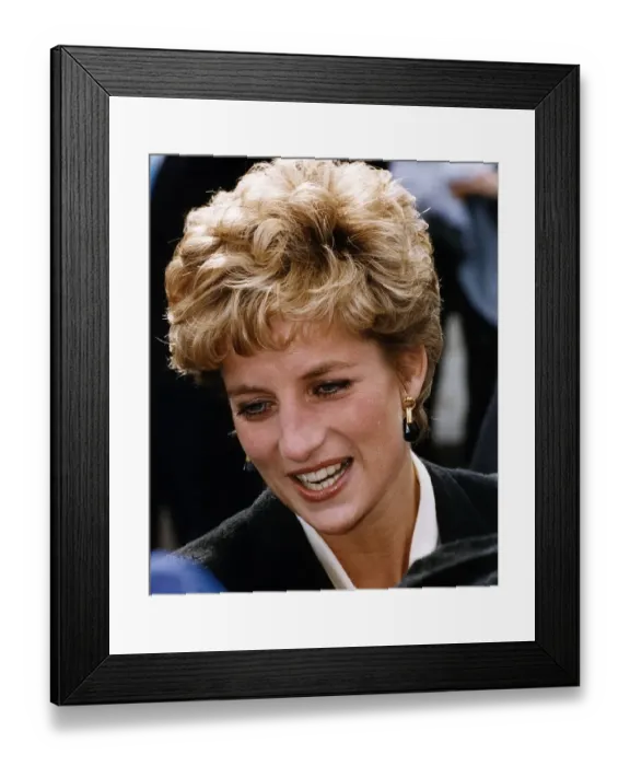 Framed Print : Princess Diana visits Help The Aged at Londons Bromley By Bow Centre Framed Print : Princess Diana visits Help The Aged at Londons Bromley By Bow Centre