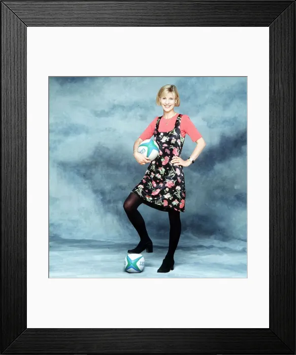 Framed Print : Julia Carling TV Presenter A©mirrorpix Framed Print : Julia Carling TV Presenter A©mirrorpix