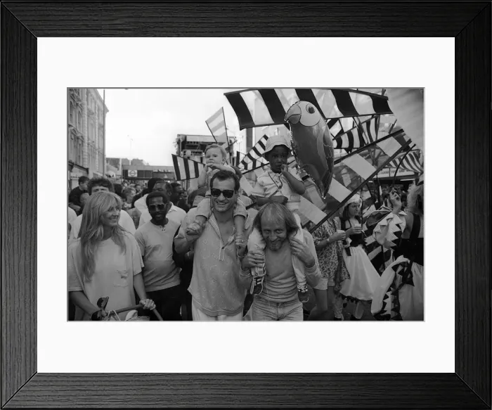Framed Print : Notting Hill Carnival August 1987 Men, women and children enjopy the festival Framed Print : Notting Hill Carnival August 1987 Men, women and children enjopy the festival