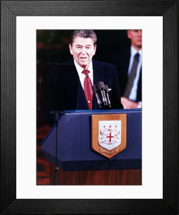 Framed Print : President Ronald Regan visit to England June 1988 Speaking at Guild Hall London Framed Print : President Ronald Regan visit to England June 1988 Speaking at Guild Hall London