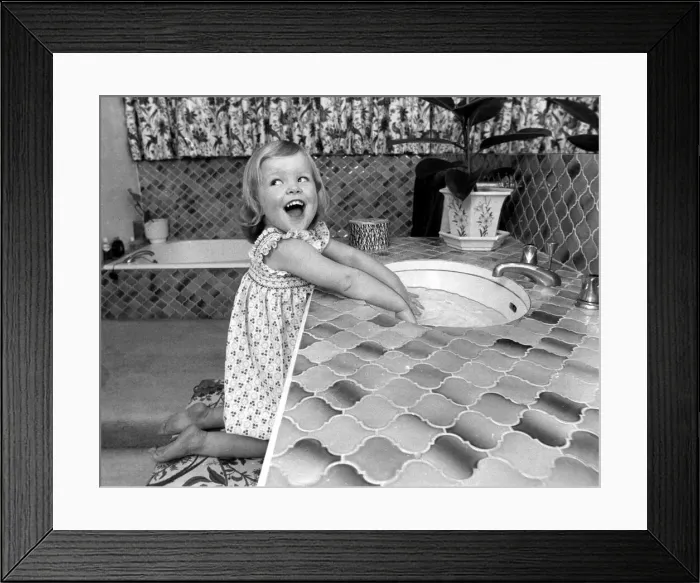 Framed Print : Natalie Hodges two years and four months from Old Couledon Surrey seen here learning to