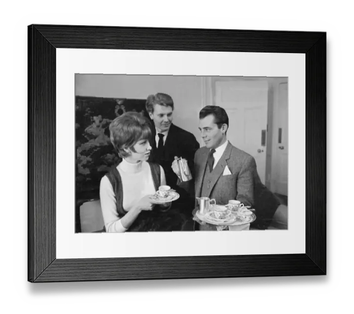 Framed Print : Dirk Bogarde with movie stars of the film The Servant - Wendy Craig - during a tea Framed Print : Dirk Bogarde with movie stars of the film The Servant - Wendy Craig - during a tea