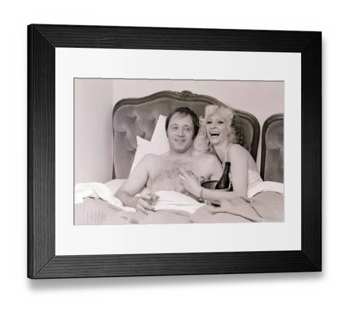 Framed Print : John Bindon actor with girlfriend Vicki Hodge celebrating after winning his court case Framed Print : John Bindon actor with girlfriend Vicki Hodge celebrating after winning his court case