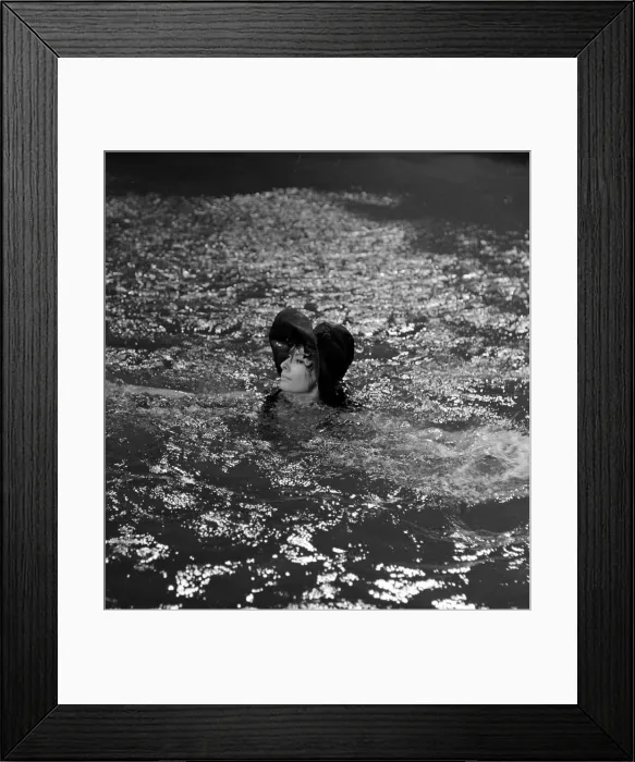 Framed Print : The making of The Millionairess Film July 1960 Pictured Sophia Loren Framed Print : The making of The Millionairess Film July 1960 Pictured Sophia Loren